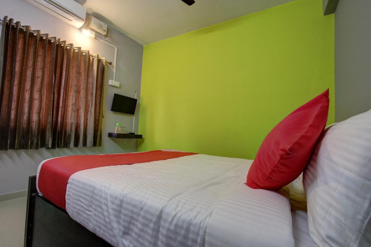Oyo 30971 Gm Grande Hotel Madukkarai Bagian luar foto